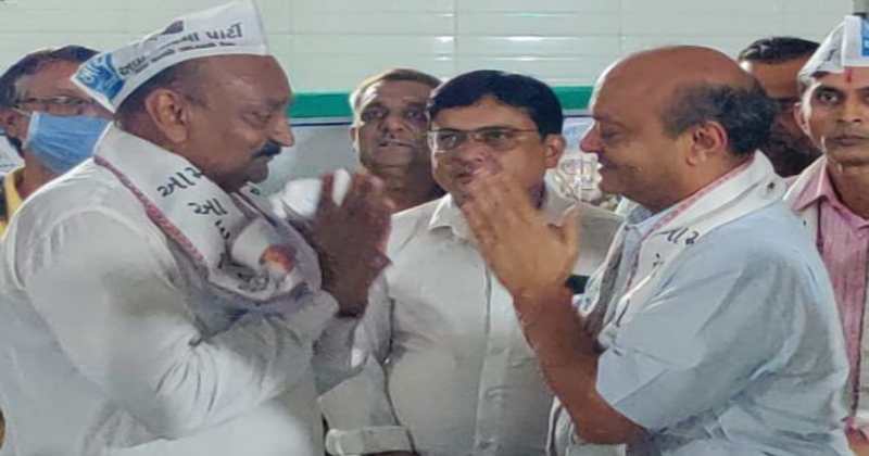 ભાજપને મોટો ફટકો: 16 વર્ષથી સક્રિય રહેલા ભાજપના આ મોટા નેતા 200 થી વધુ કાર્યકરો સાથે AAPમાં જોડાયા