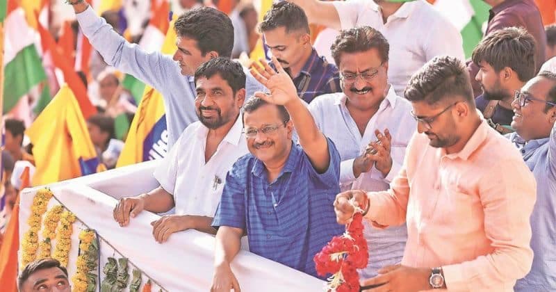 AAPના રોડ શોમાં મોદીના પક્ષમાં નારા લાગ્યા, કેજરીવાલે કહ્યું- મોટી સંખ્યામાં યુવાનો બેરોજગાર છે