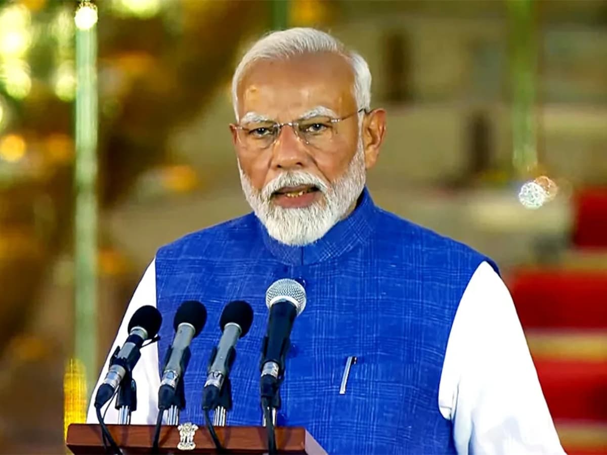 નરેન્દ્ર મોદી સતત ત્રીજી વાર બન્યા દેશના વડાપ્રધાન, 71 મંત્રીઓ સાથે દિલ્હીમાં લીધા શપથ